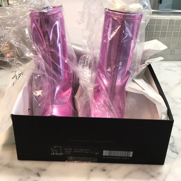 NWT 7.5 Giuseppe Zanotti Fuchsia Open Toe Boot - Picture 6 of 8